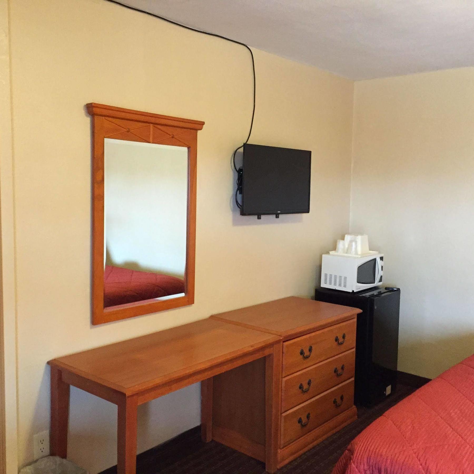 Deluxe Inn Лотон Экстерьер фото